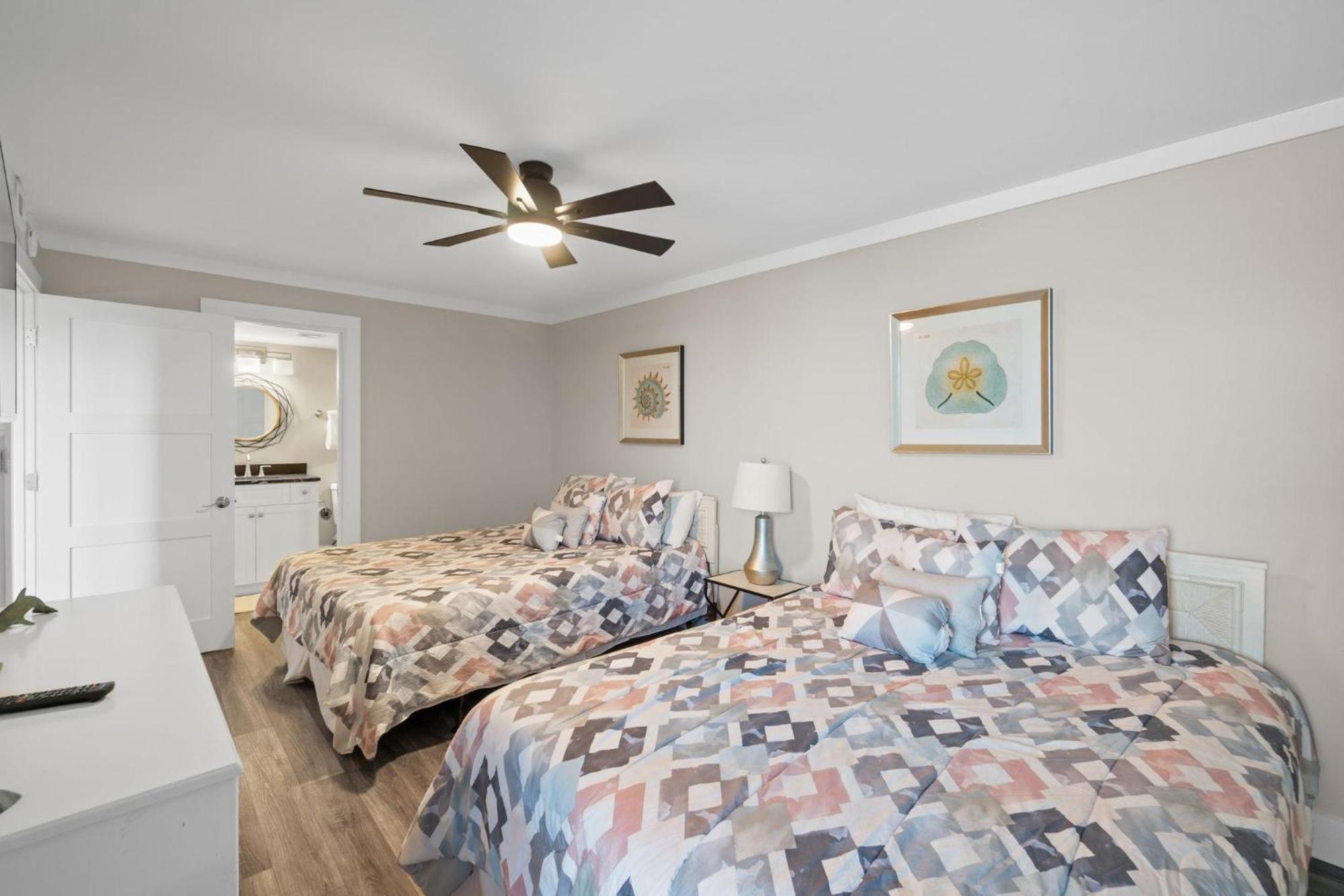 Holiday home Pelican Walk 301